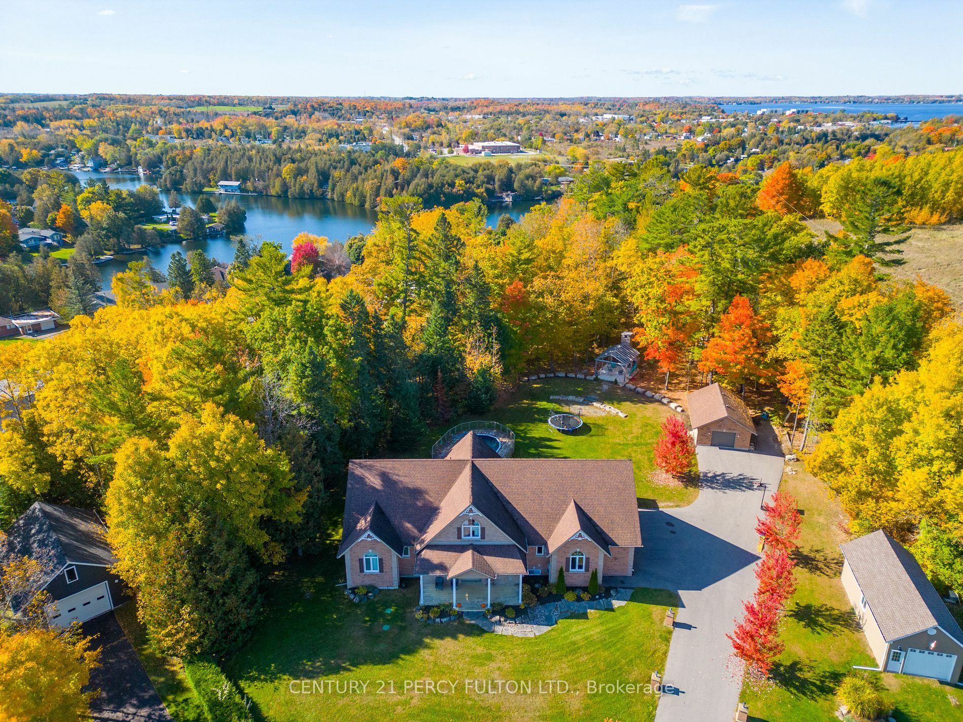 33 Ridge Hill Crt  Kawartha Lakes ON K0M 1N0 photo