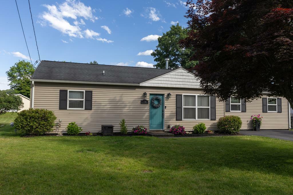 Property Photo:  2502 Spaulding Drive  NY 14830 