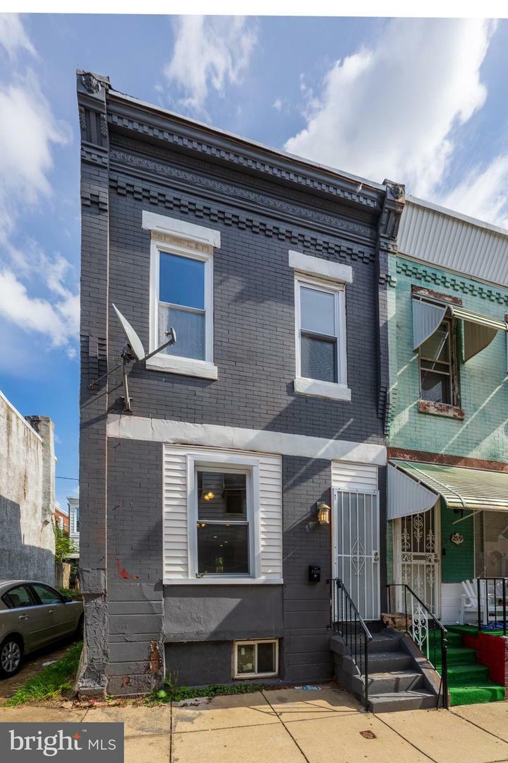 Property Photo:  2521 N Cleveland Street  PA 19132 