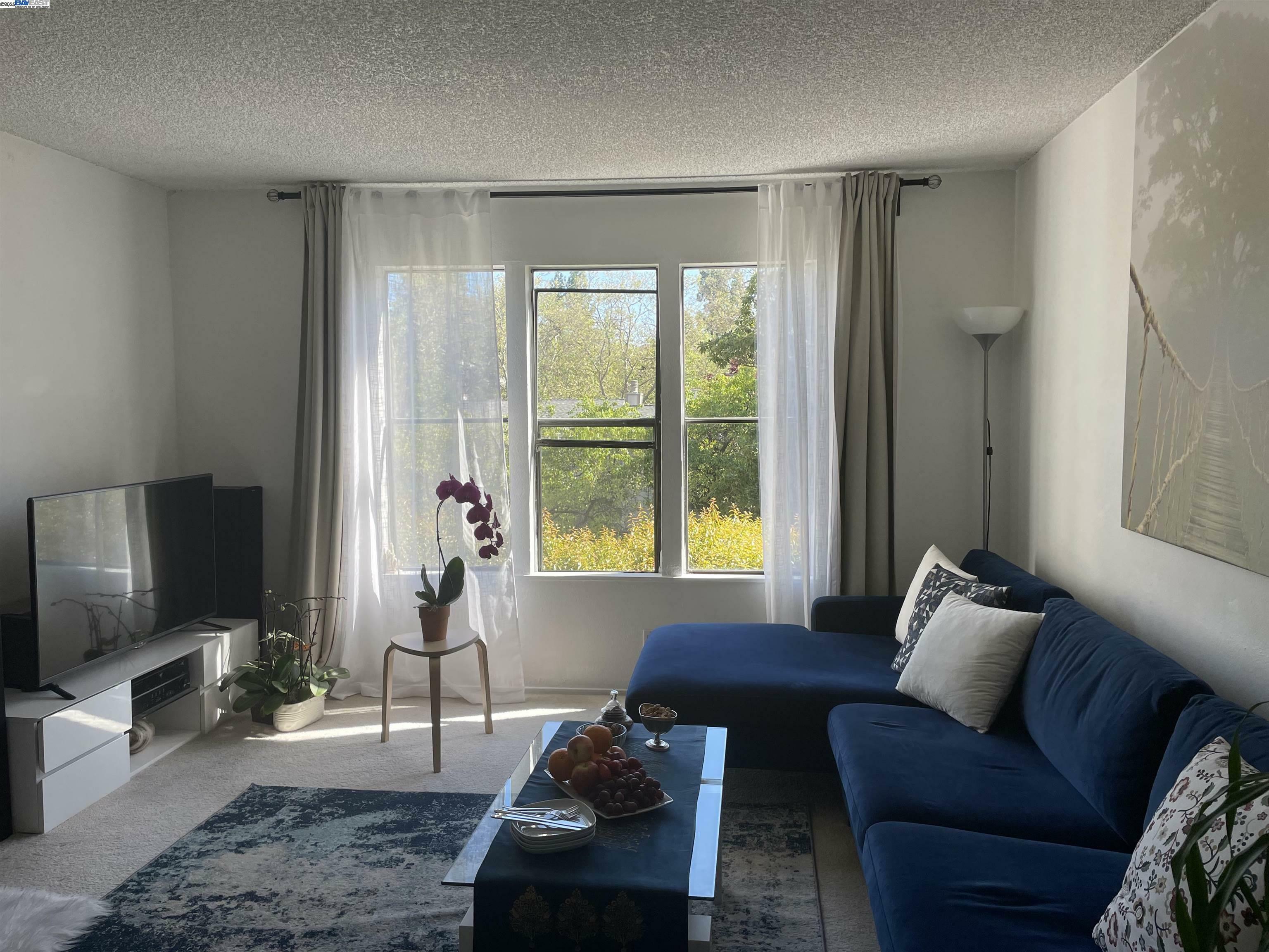 Property Photo: 395 Camelback Rd 2 CA 94523
