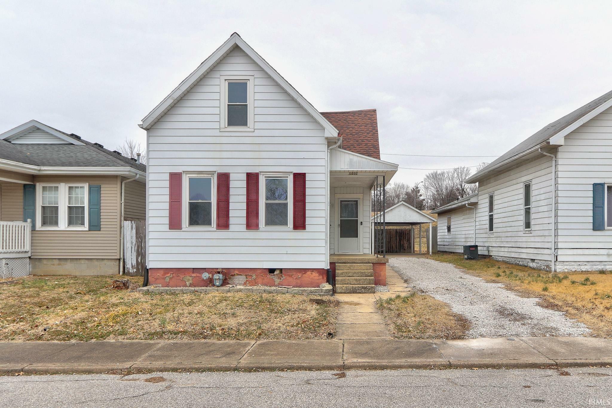 Property Photo:  3027 Forest Avenue  IN 47712-5007 