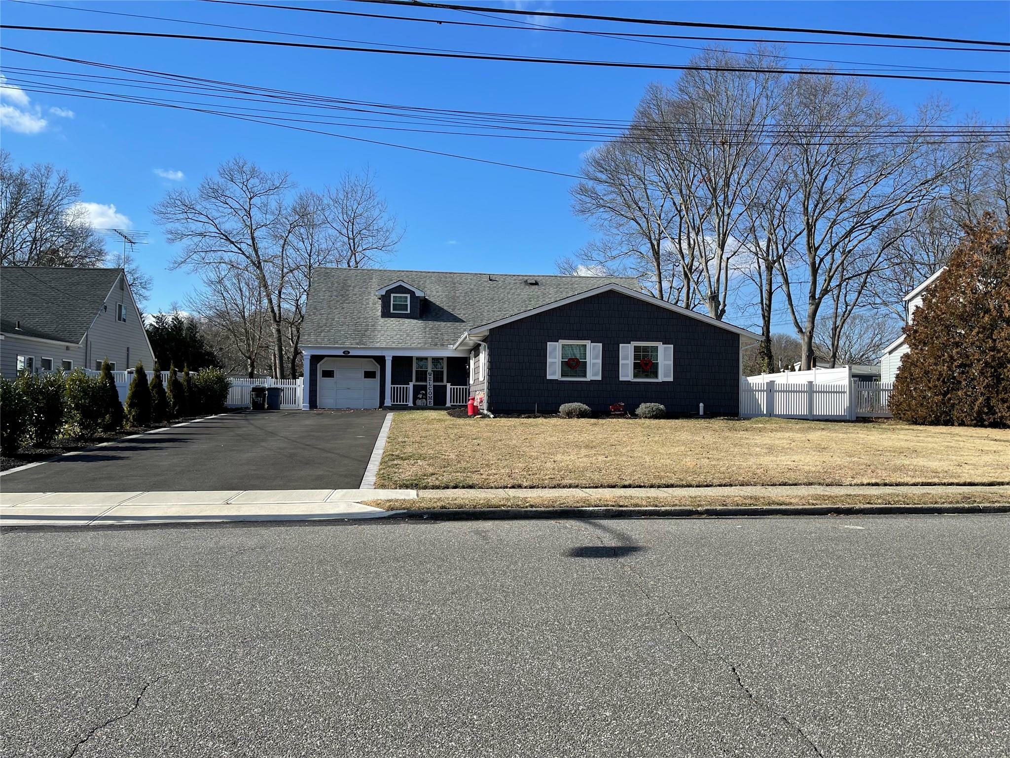 Property Photo:  91 Loop Drive  NY 11782 