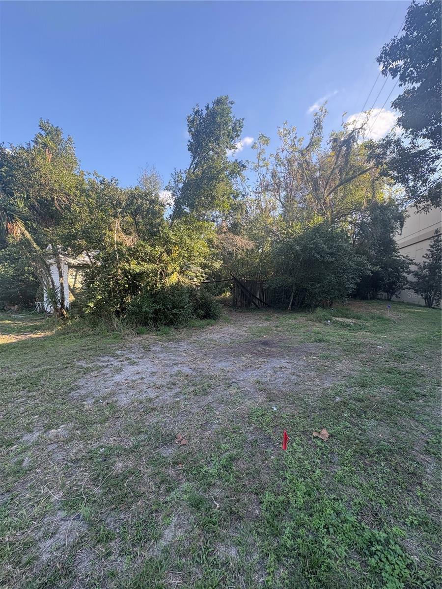 Property Photo:  110 S Wymore Road  FL 32789 