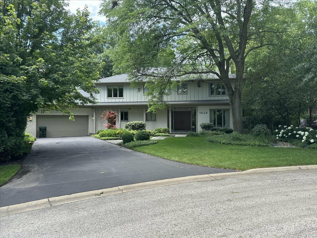 Property Photo:  1424 Ridge Road  IL 60062 