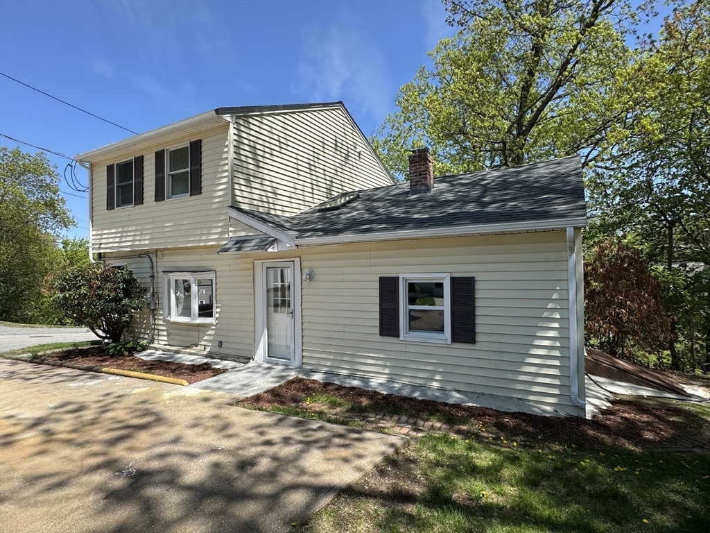 11 3rd Ave  Chelmsford MA 01863 photo