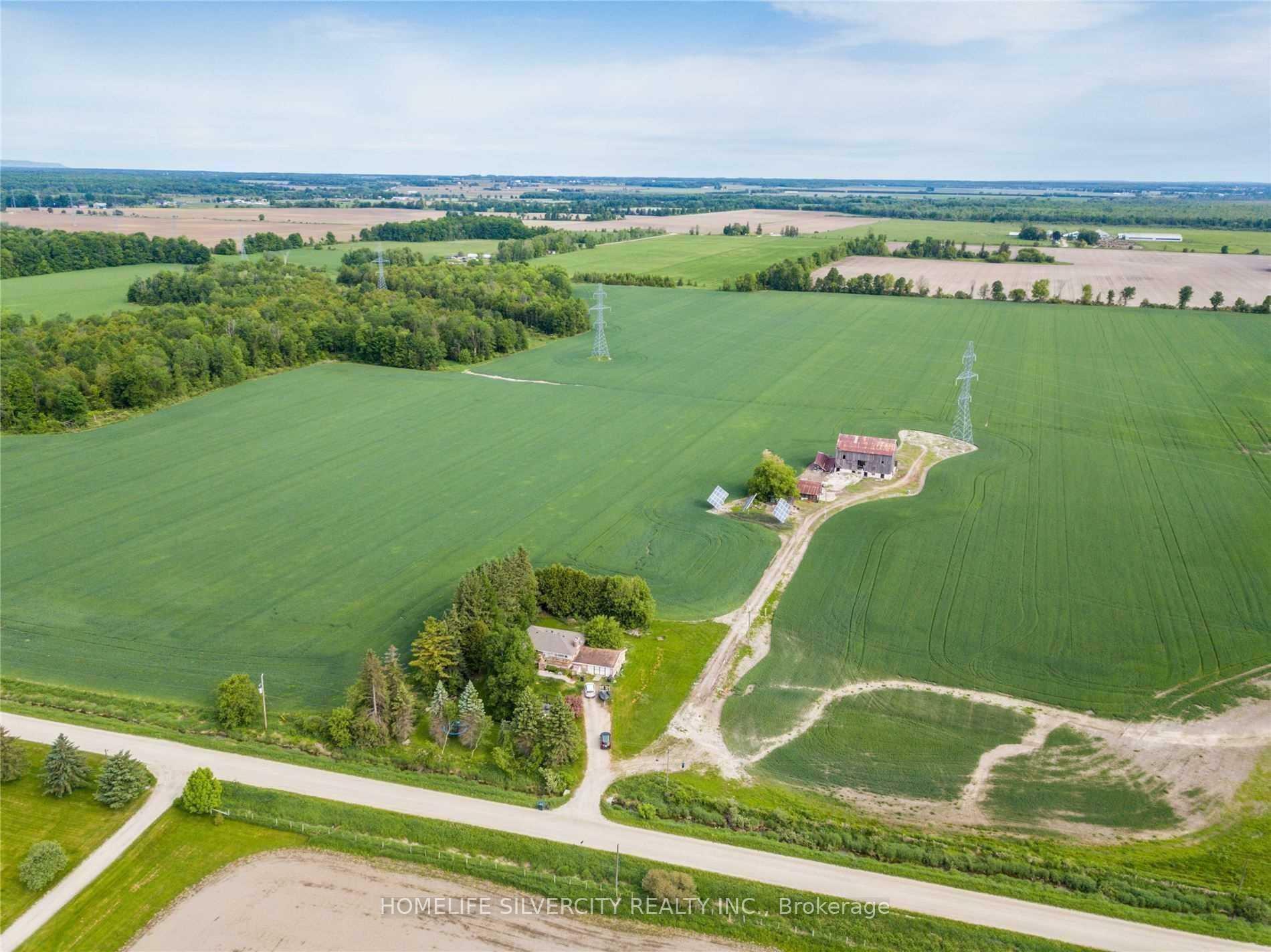 Property Photo: 4498 Sunnidale Concession 2 Road ON L0M 1N0