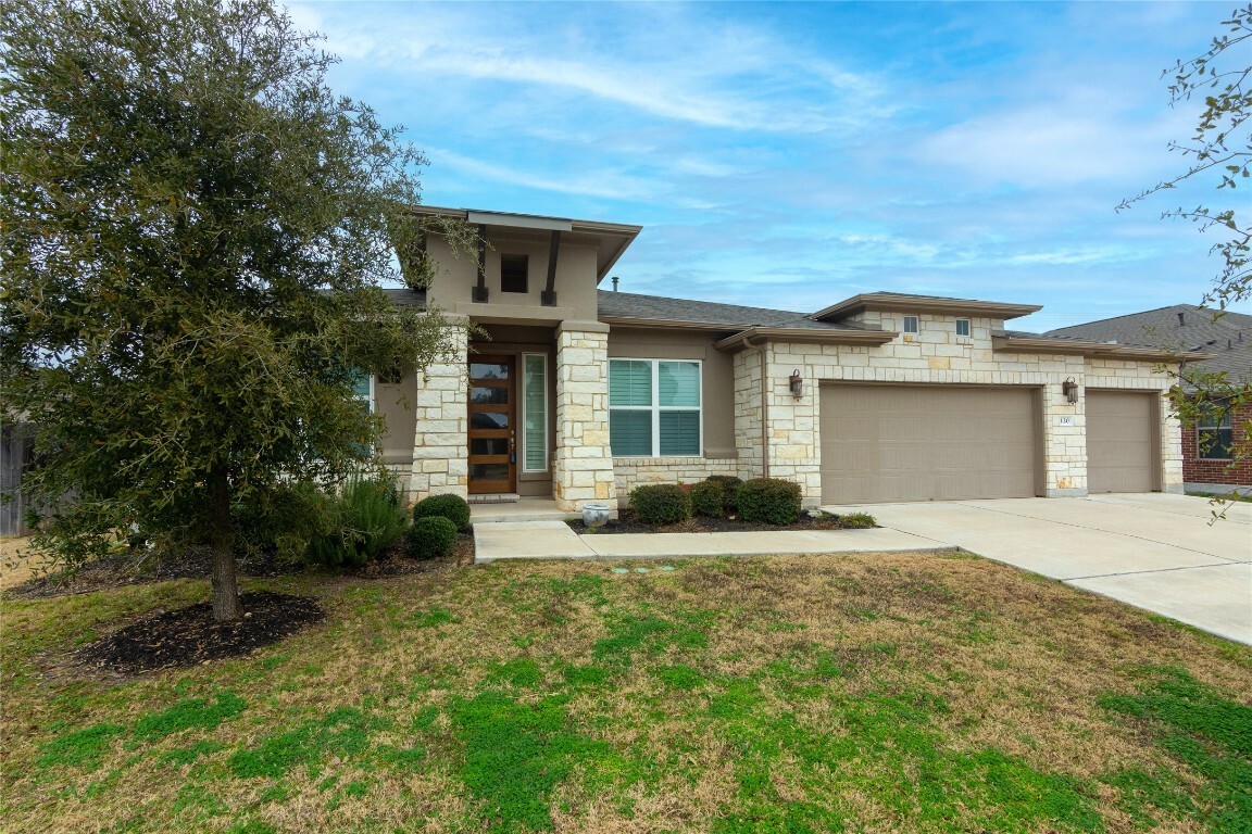 Property Photo:  120 Split Oak Drive  TX 78613 