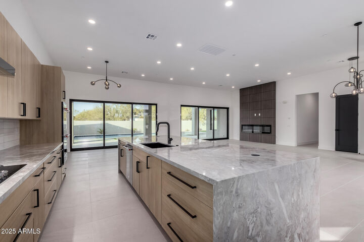 Property Photo: 7070 E Lowden Drive AZ 85266