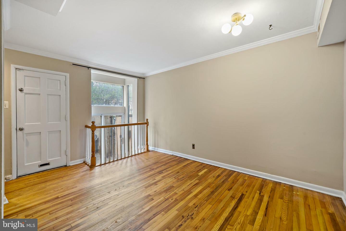 Property Photo:  509 S 12th Street R  PA 19147 