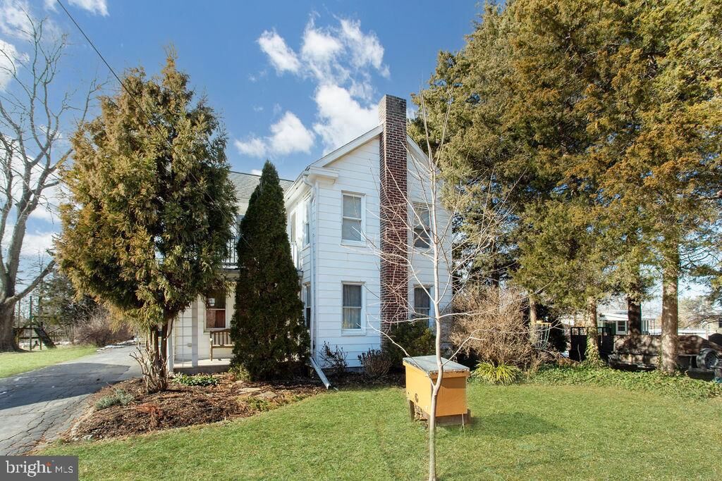 Property Photo: 40 N Emigs Mill Road PA 17408