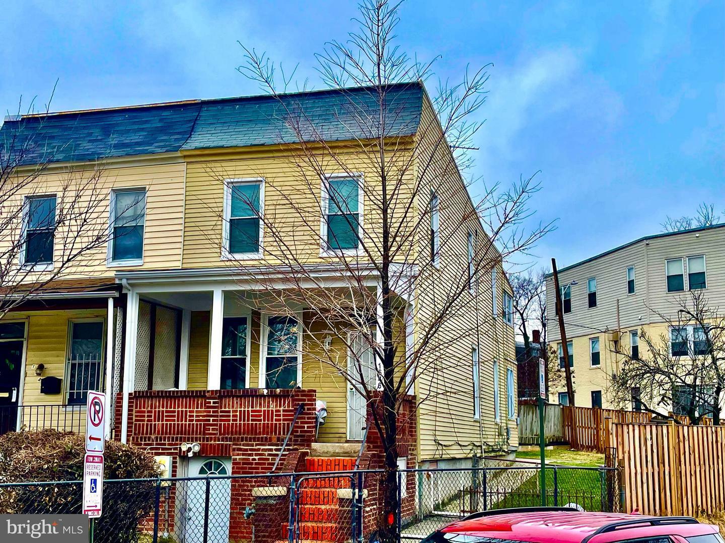 Property Photo:  1646 Trinidad Avenue NE  DC 20002 