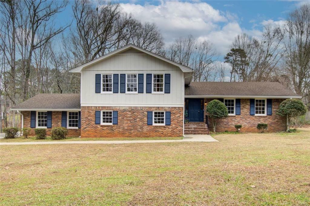 Property Photo:  2270 Old Concord Drive Drive SE  GA 30016 