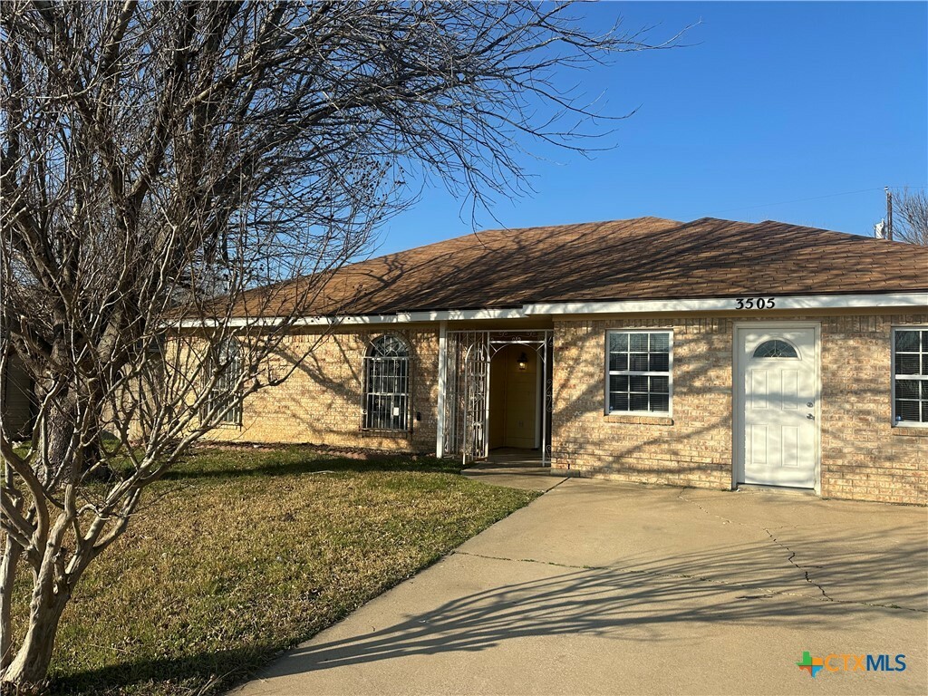 Property Photo:  3505 Warfield Drive  TX 76543 