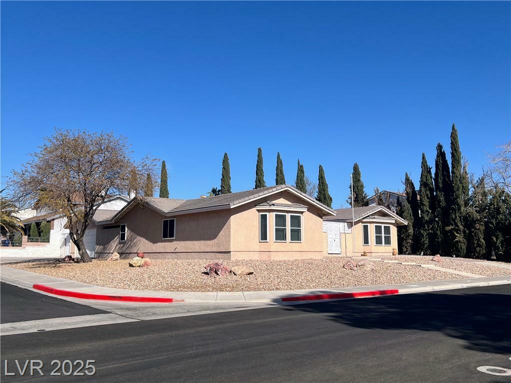 Property Photo: 798 Shirley Lane NV 89005