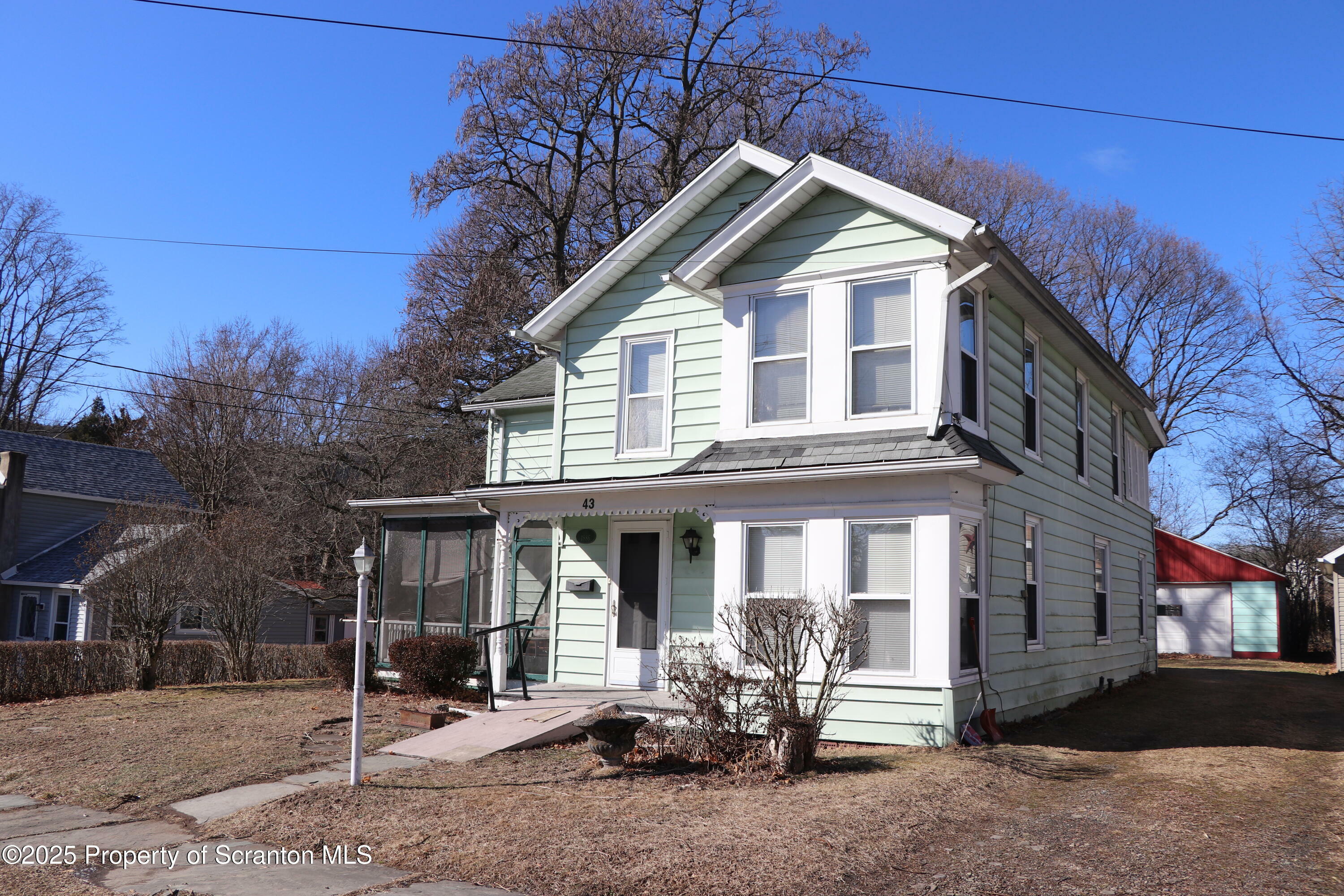 Property Photo:  43 Maple Avenue  PA 18657 