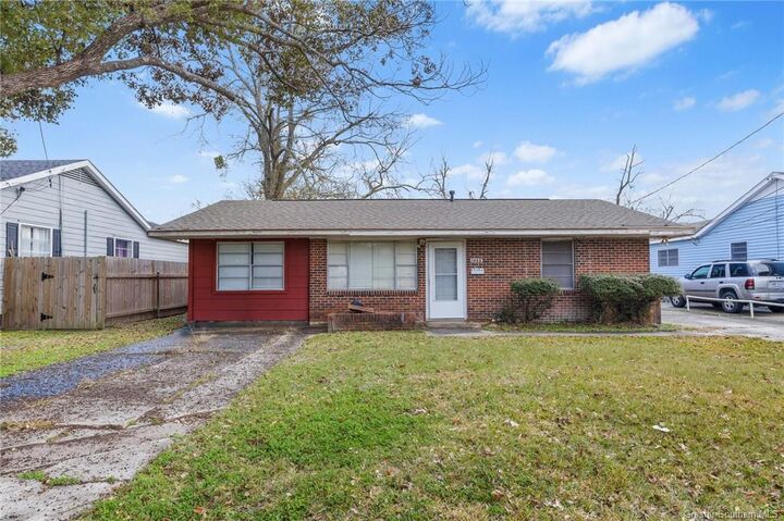 1402 W Kent Drive  Sulphur LA 70663 photo