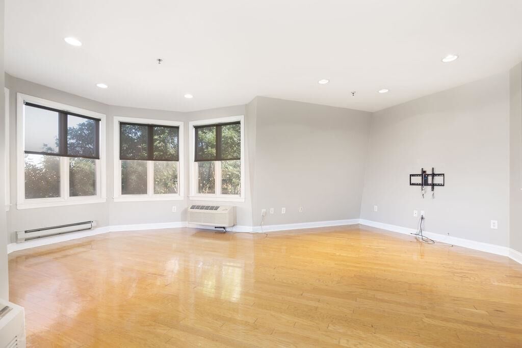 Property Photo:  40 Constitution Way 308  NJ 07305