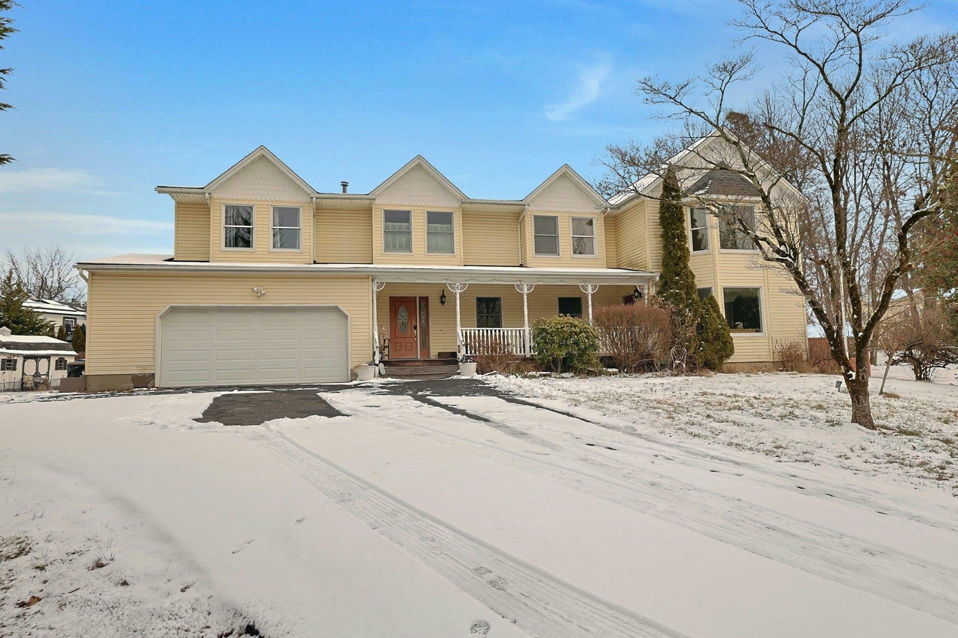 Property Photo:  6 Butternut Lane  NY 10954 