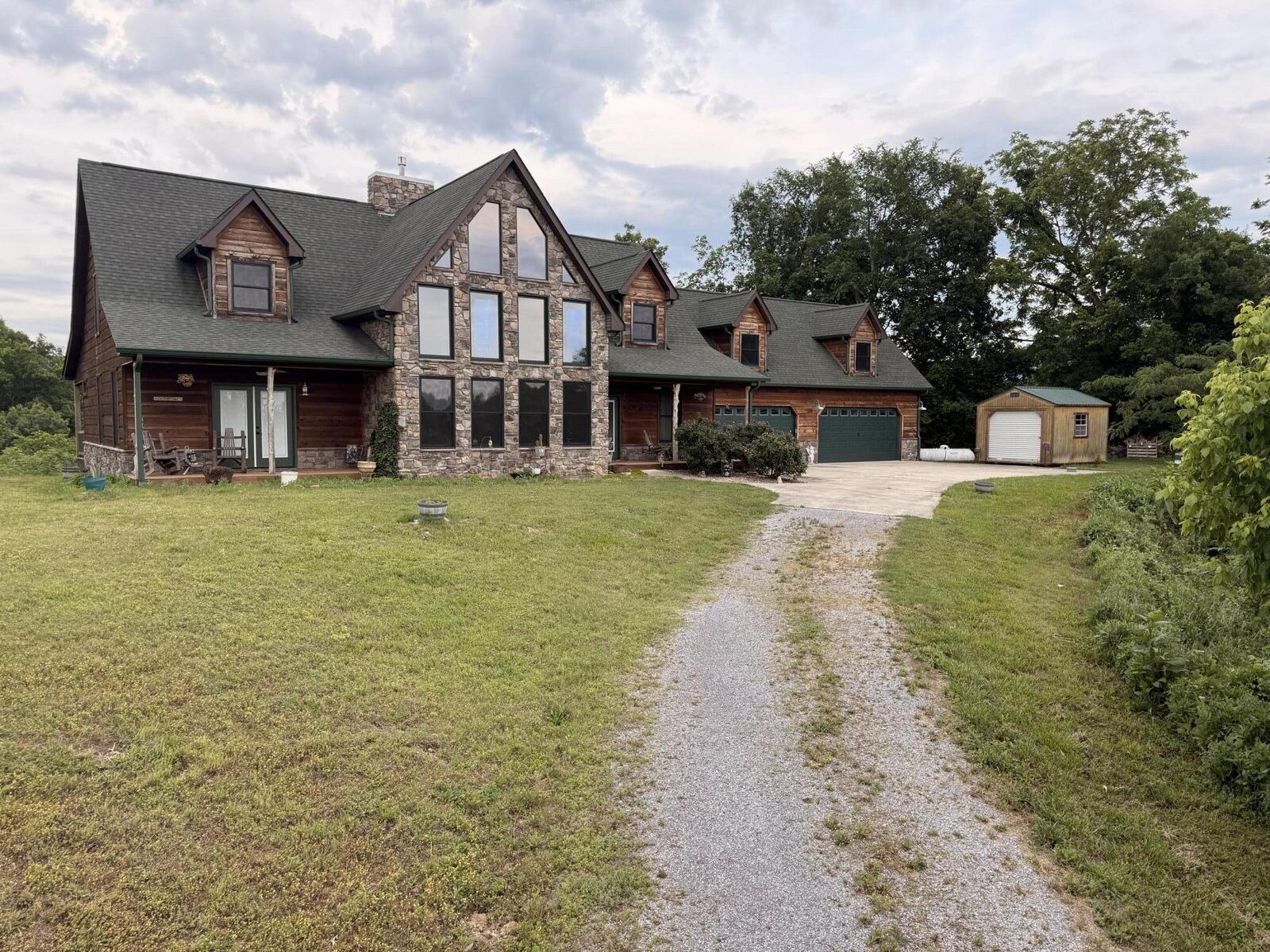 Property Photo: 2760 Forest Ridge Road TN 37725