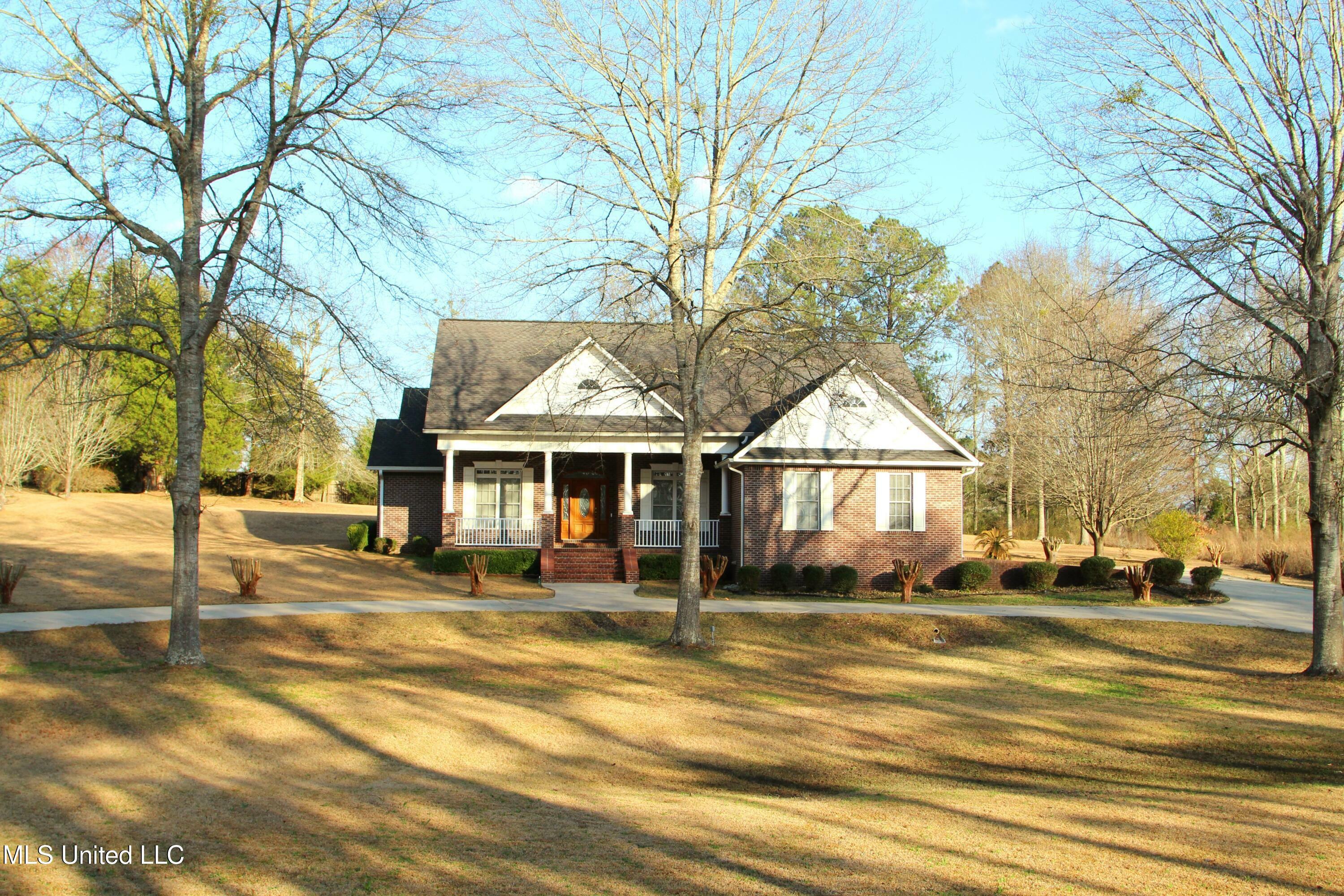 Property Photo:  767 N Hickory Road  MS 39332 