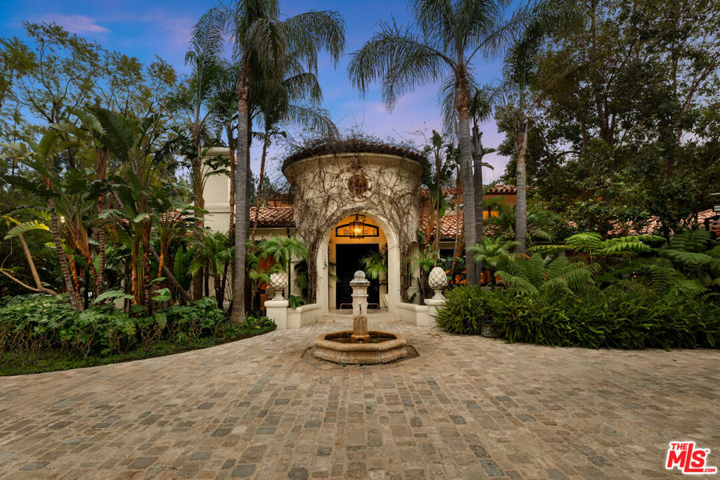 Property Photo: 25115 Eldorado Meadow Road CA 91302