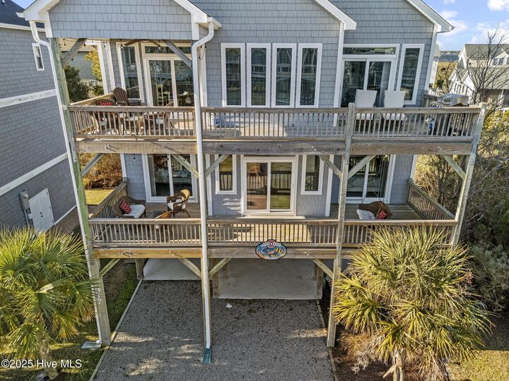 Property Photo: 317 Oceanaire Lane NC 28445
