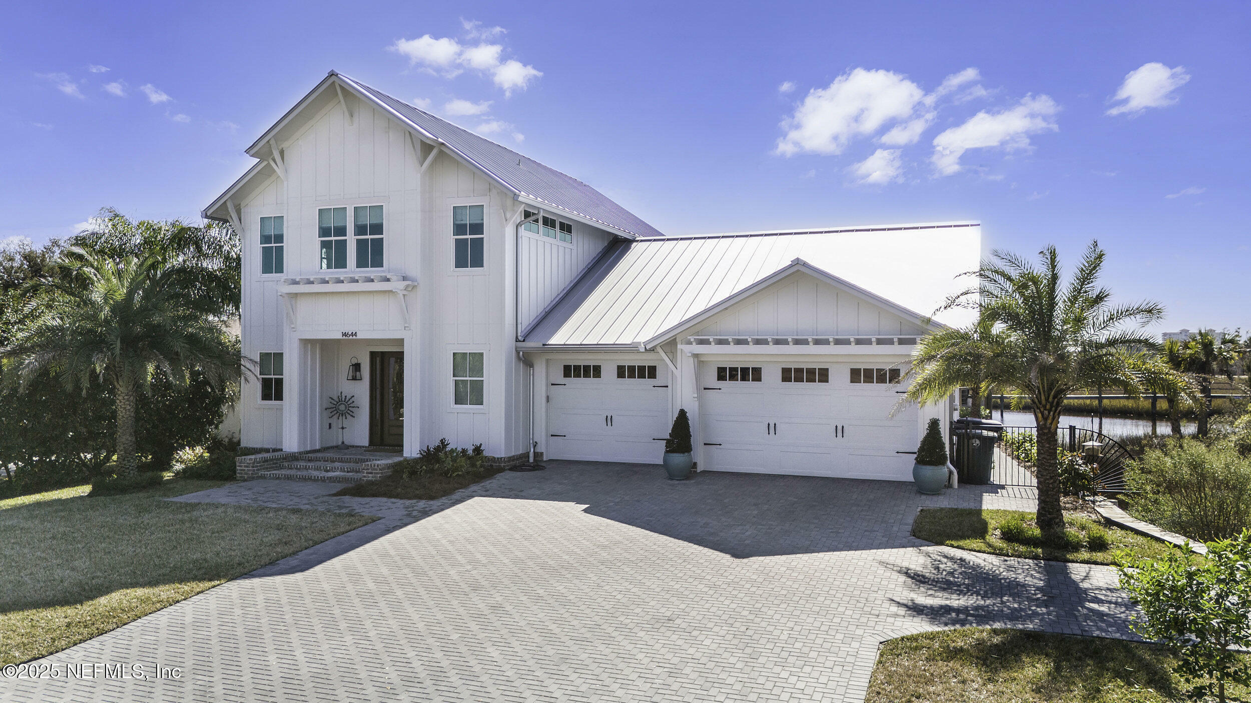 Property Photo:  14644 Stacey Road  FL 32250 