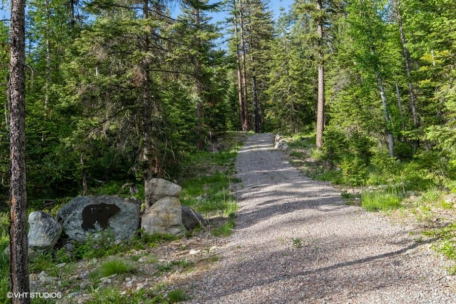 Property Photo: 19132 High Road Lane MT 59911