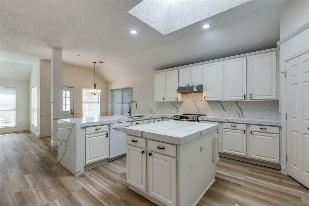 Property Photo: 2416 Grimsby Court TX 75025