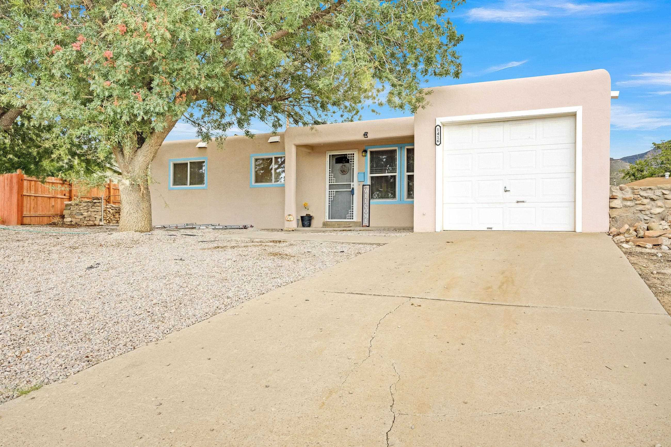 Property Photo: 1416 Hendrix Ave NM 88310