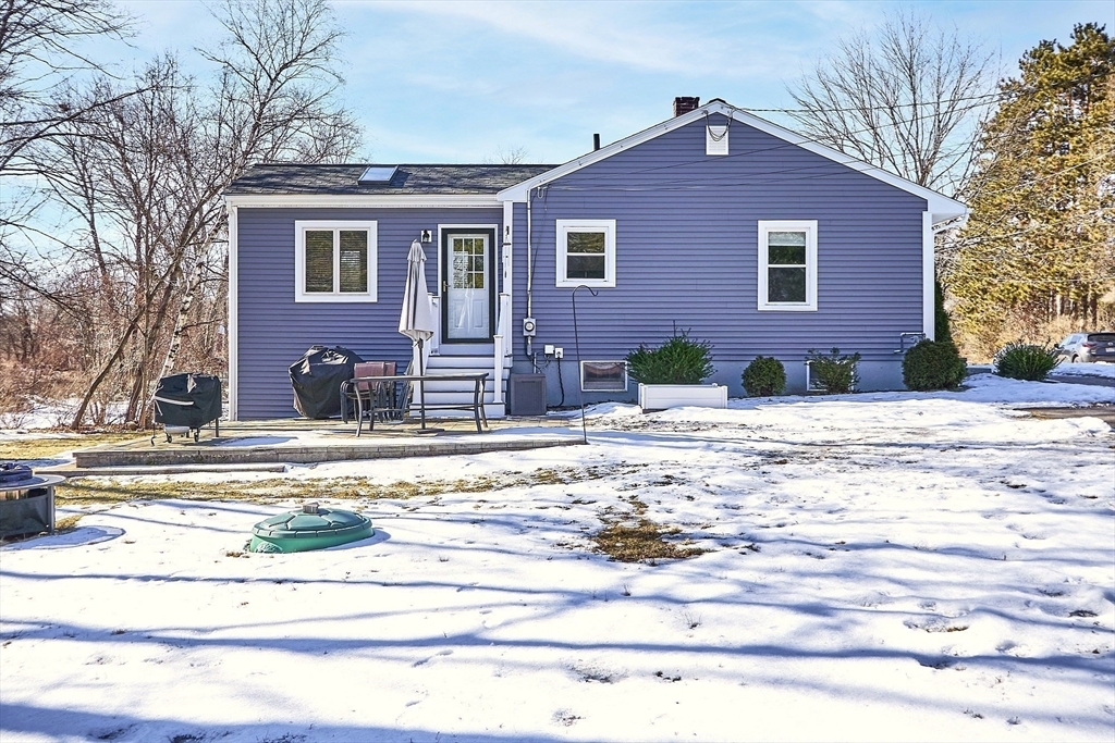 Property Photo: 14 Eager Ct MA 01752