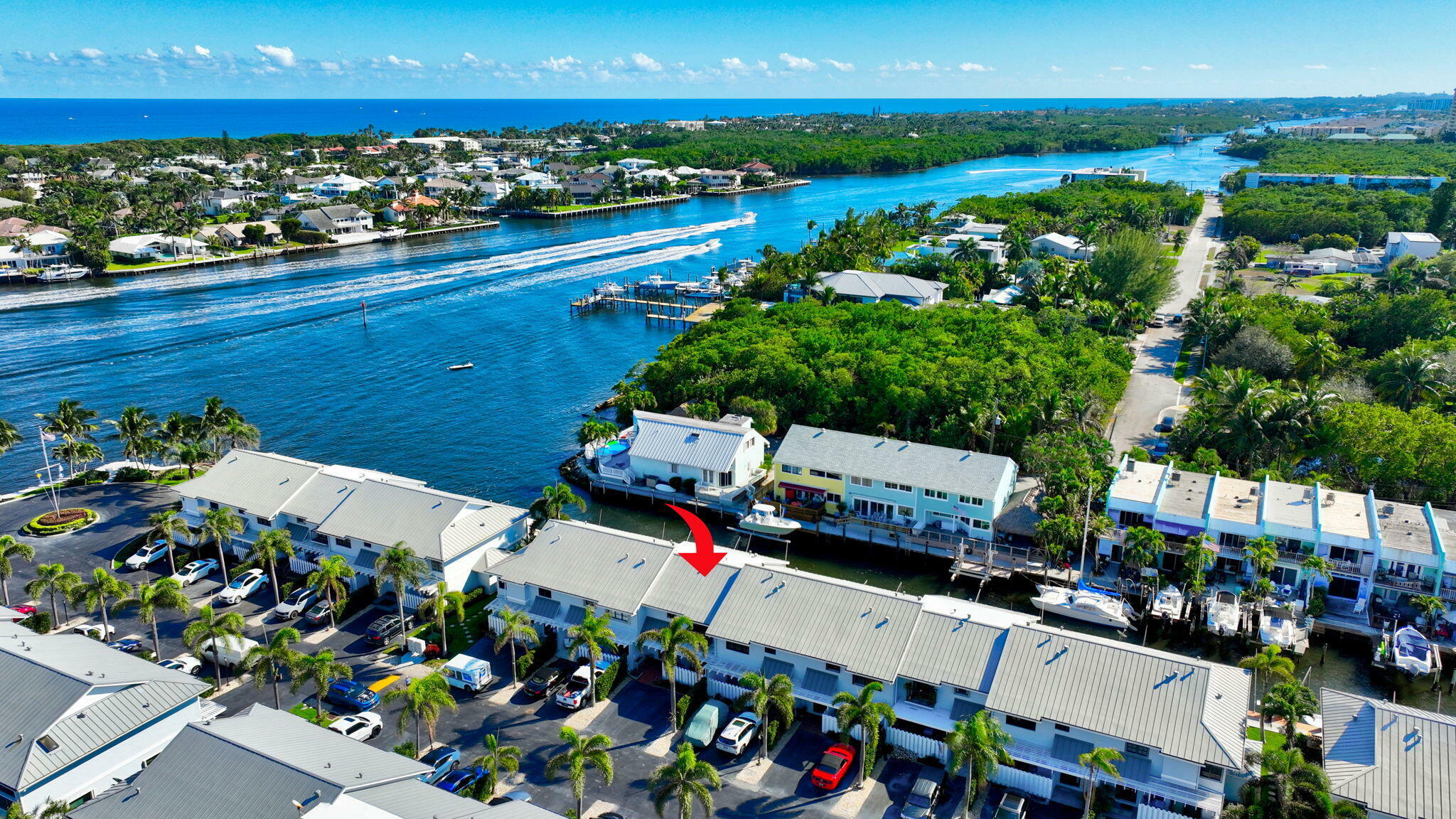 Property Photo: 732 NE 12th Terrace 6 FL 33435