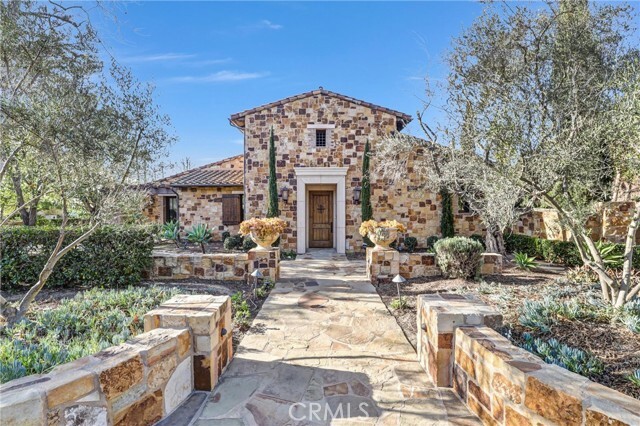 Property Photo: 41 Needle Grass CA 92603