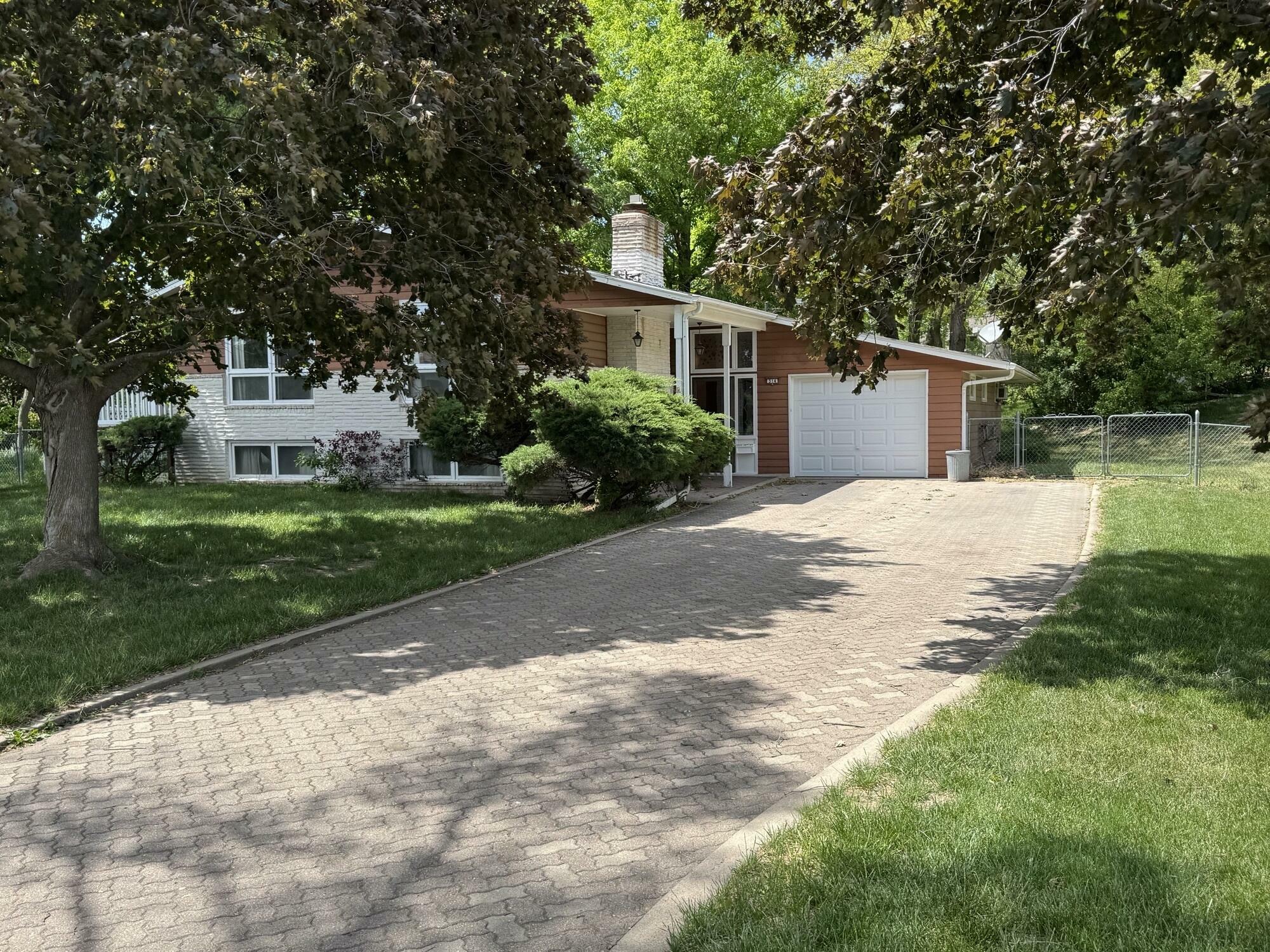 Property Photo: 314 10th Street IA 51534