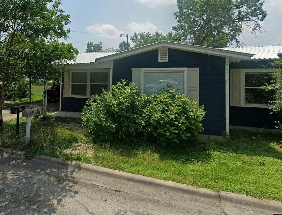 Property Photo:  603 W Pecan Street  TX 76574 