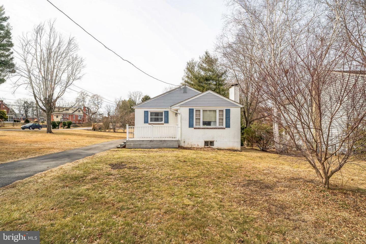 Property Photo:  536 Smedley Avenue  PA 19063 