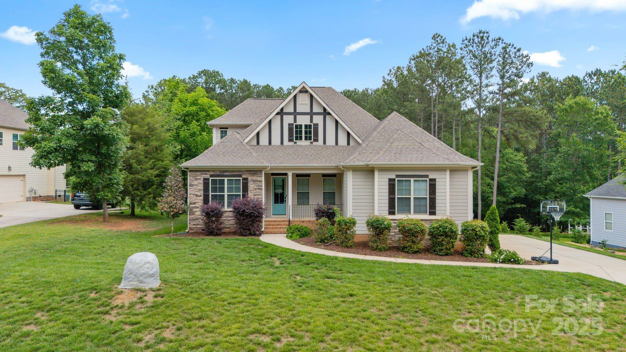 Property Photo: 704 Kenway Loop NC 28117