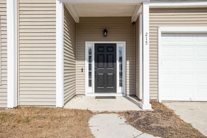 Property Photo: 215 Evesham Drive SC 29485