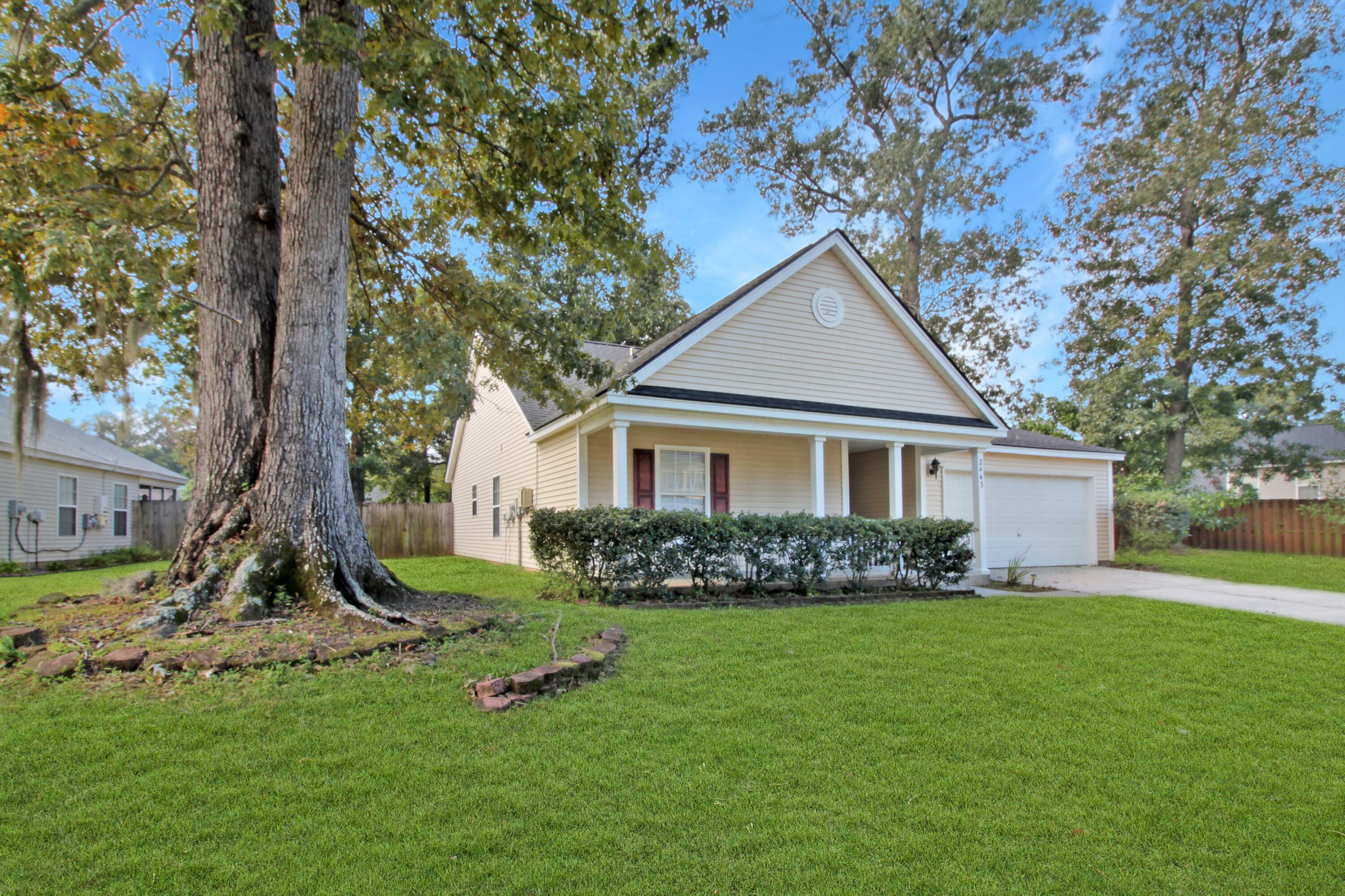 Property Photo:  2443 Albacore Avenue  SC 29406 