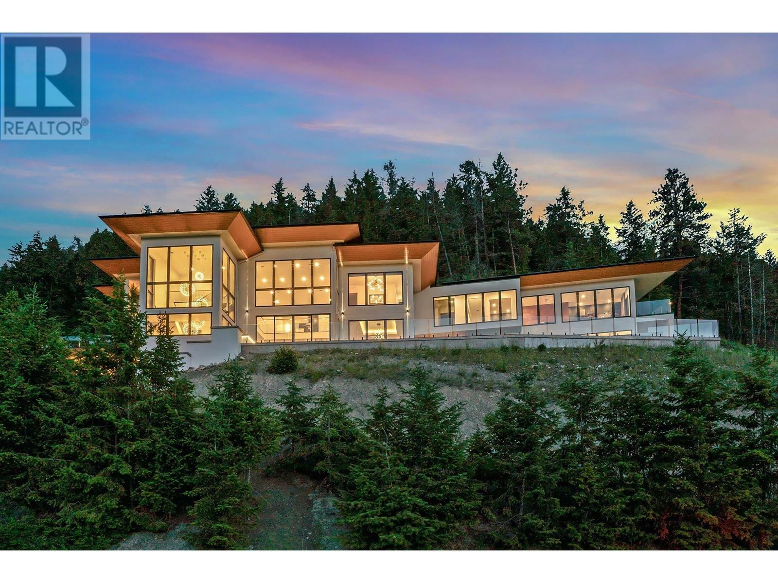 Property Photo: 120 Sunset Boulevard BC V1H 1T7