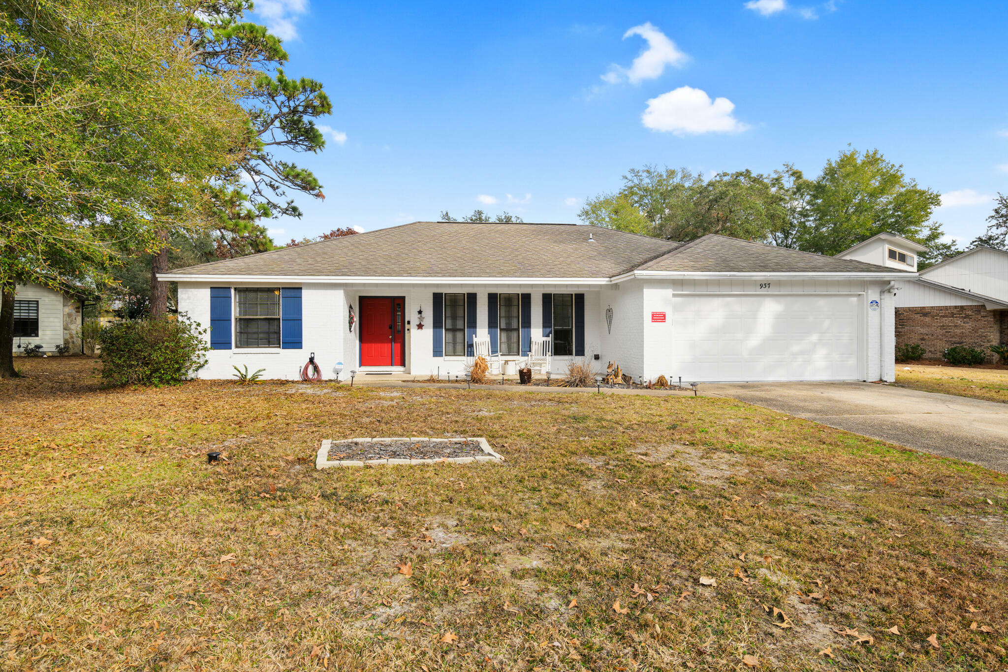 Property Photo:  937 Ridgewood Way  FL 32578 