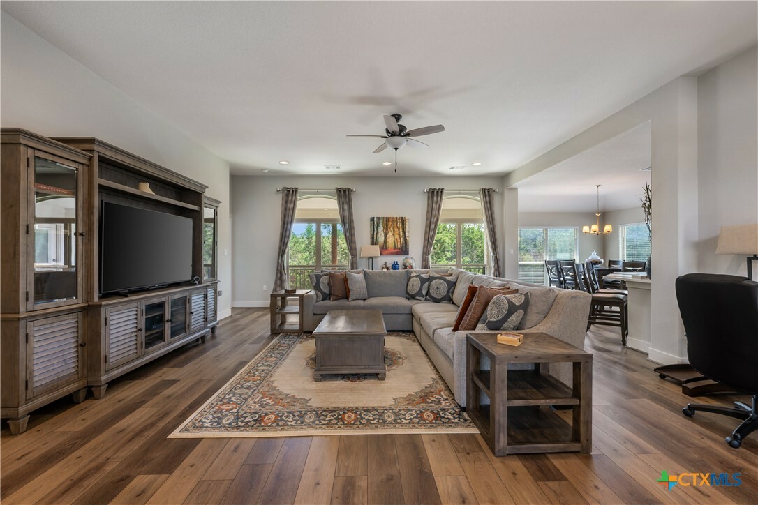 Property Photo: 4001 Crockett Avenue TX 78645