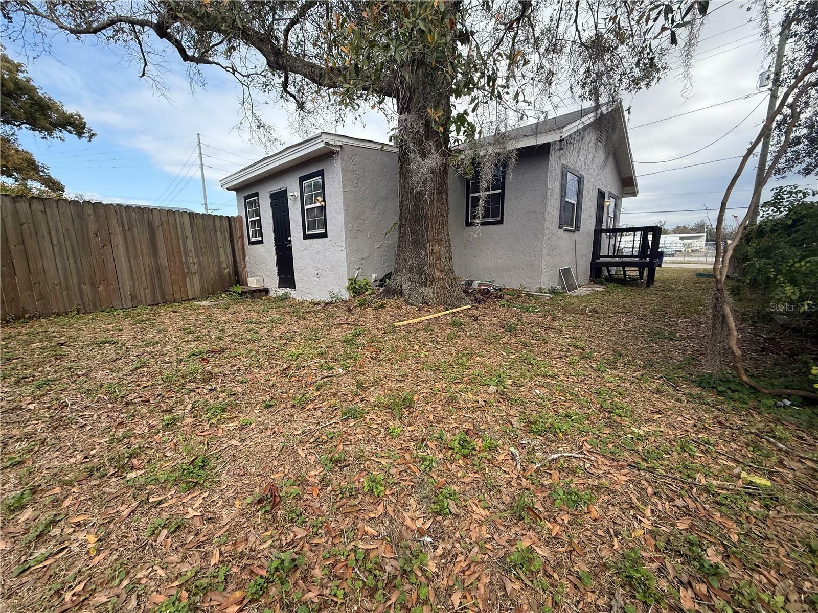 Property Photo:  2516 N 56th Street  FL 33619 