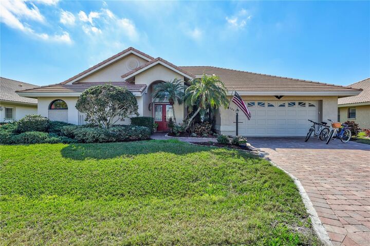 Property Photo: 104 Inlets Boulevard 104 FL 34275