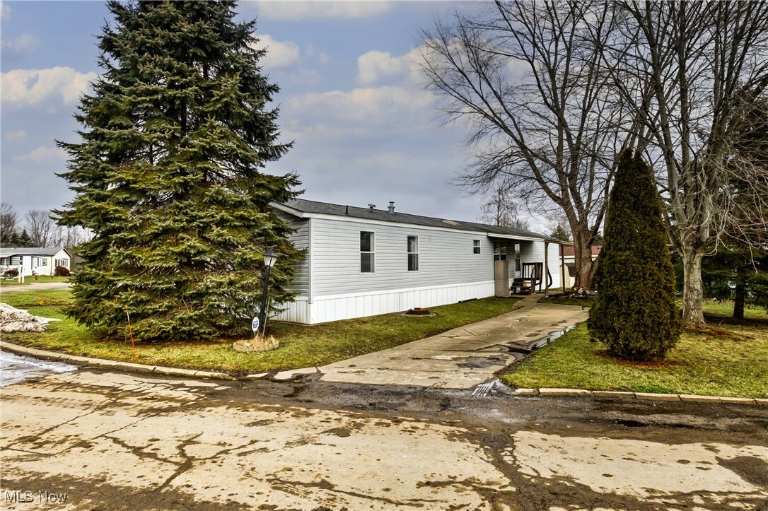 Property Photo:  1015 South Park Drive  OH 44403 