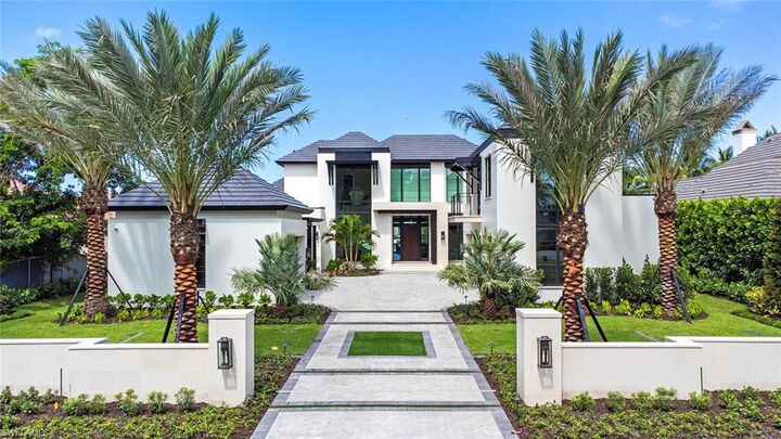 3300 Gin Ln  Naples FL 34102 photo