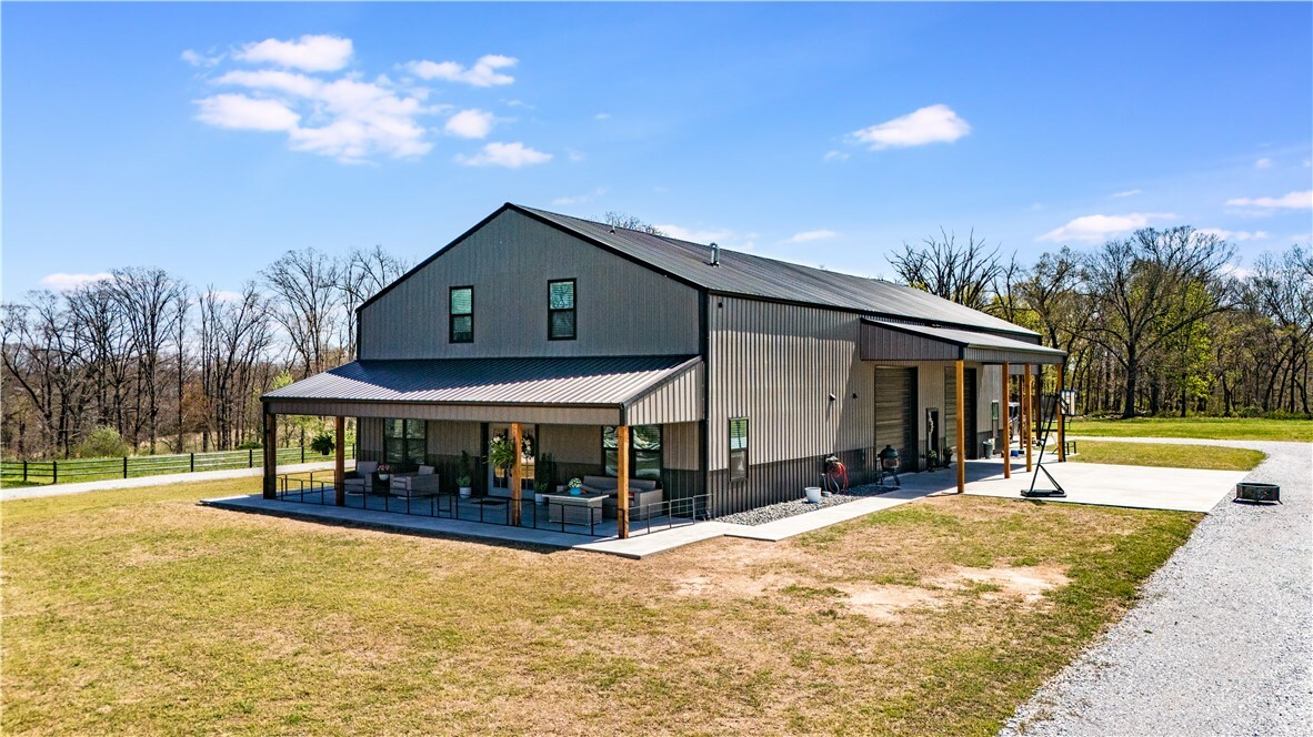 Property Photo: 13045 Bluebird Road AR 72736