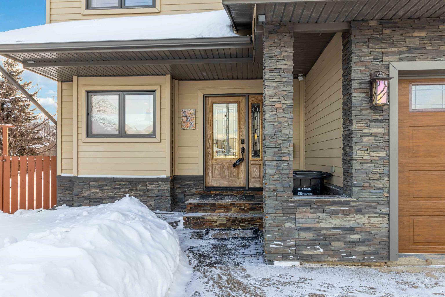 Property Photo:  122 Goodwin Place  AB T9J 1K1 