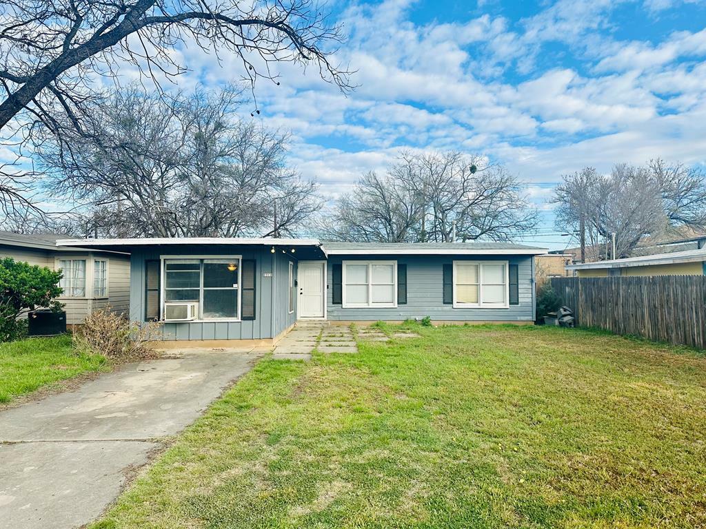 Property Photo:  2312 W Harris Ave  TX 76901 