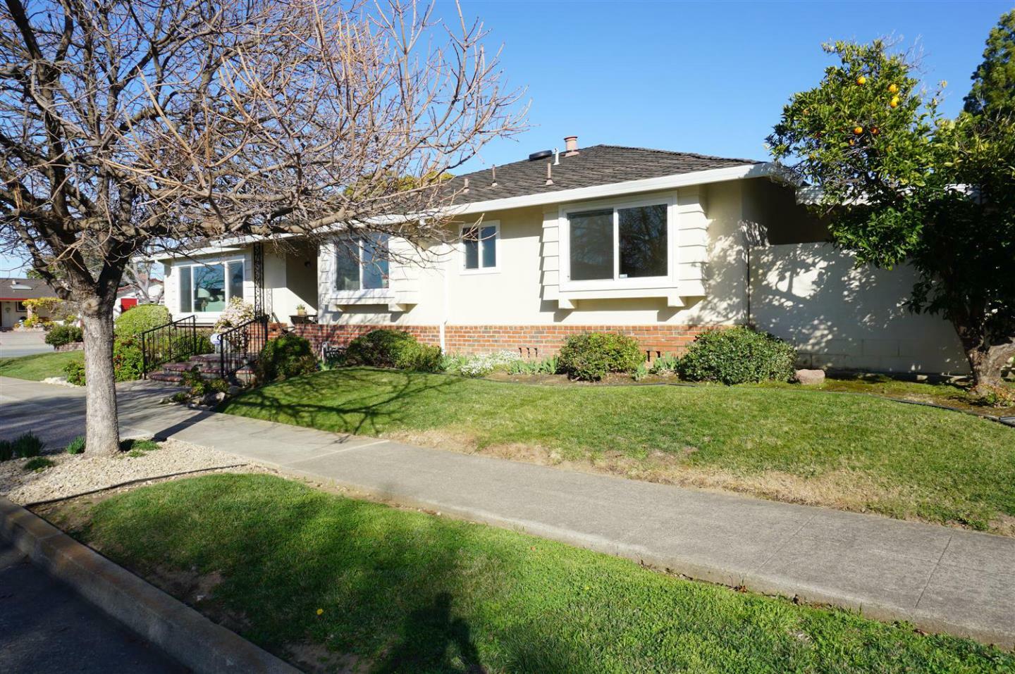 Property Photo:  1118 Runnymede Drive  CA 95117 